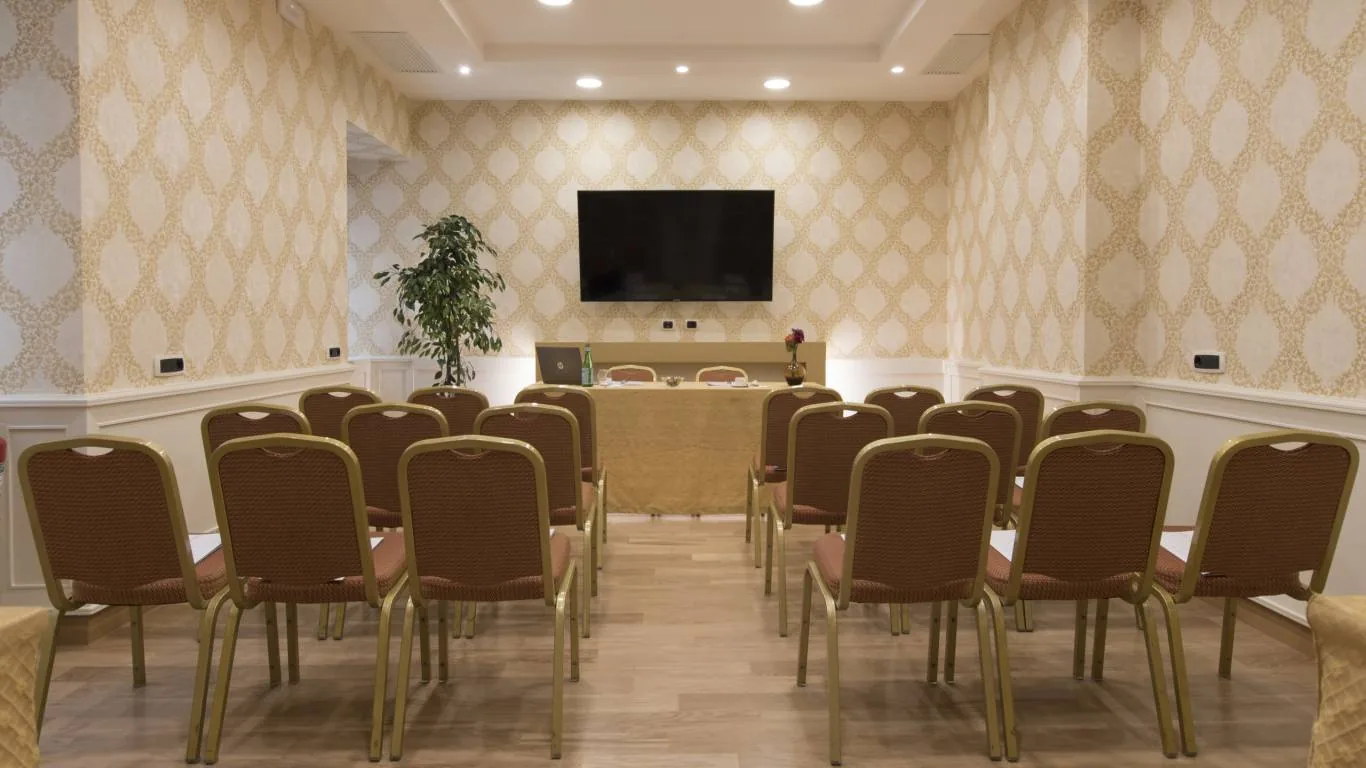 Sala meeting dell'Hotel Diana Roof Garden, sede dell'evento